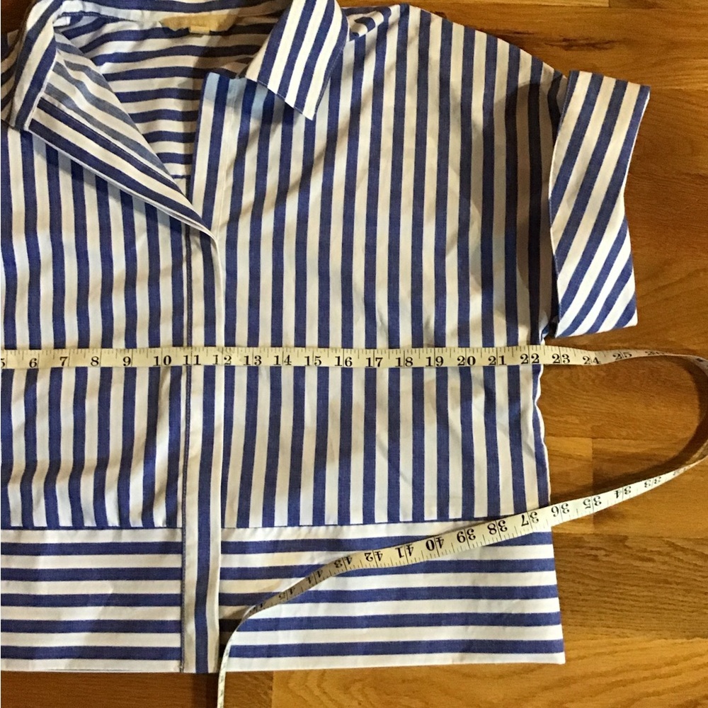Women’s size large, hope & Harlow short sleeve top blue and white - Picture 10 of 10
